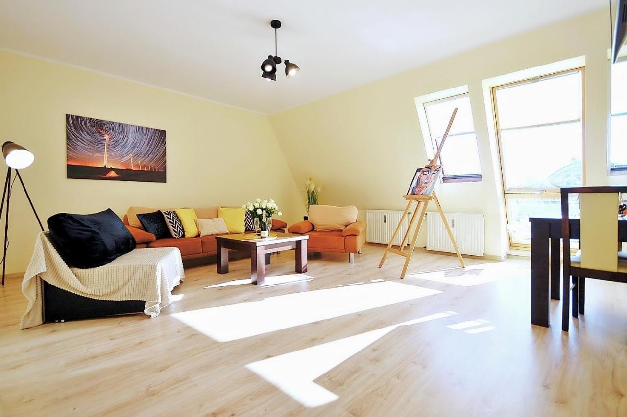 50 M Do Plazy Thobruk Apartamenty Piekna Dama Z Kolobrzegu ภายนอก รูปภาพ