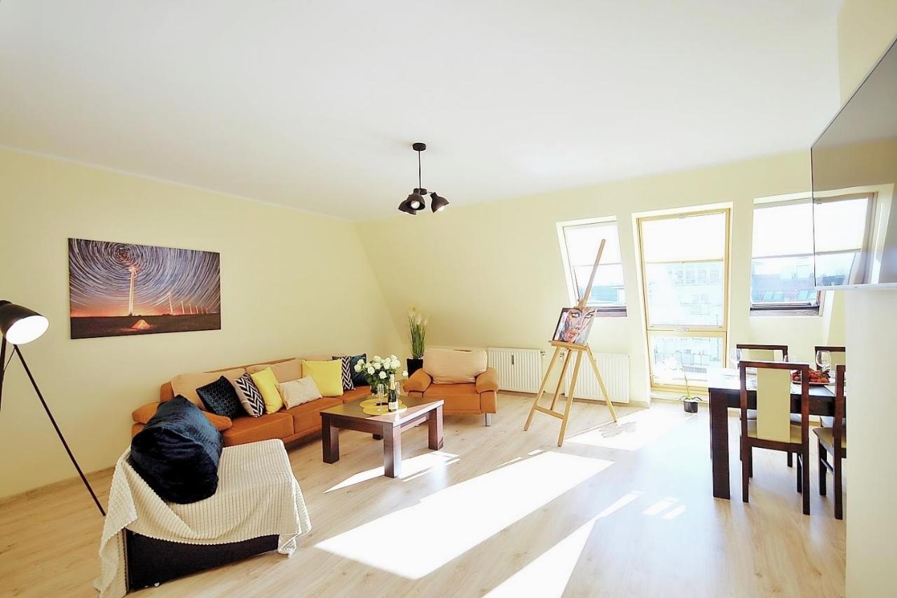 50 M Do Plazy Thobruk Apartamenty Piekna Dama Z Kolobrzegu ภายนอก รูปภาพ